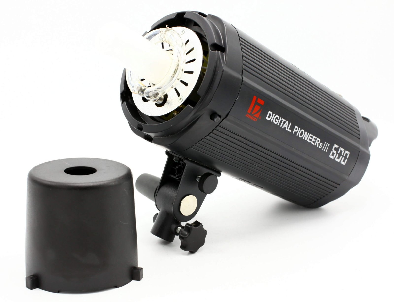 FotoGeneral-Egypt-Jinbei-DPSIII-600w-studio-flash (1)