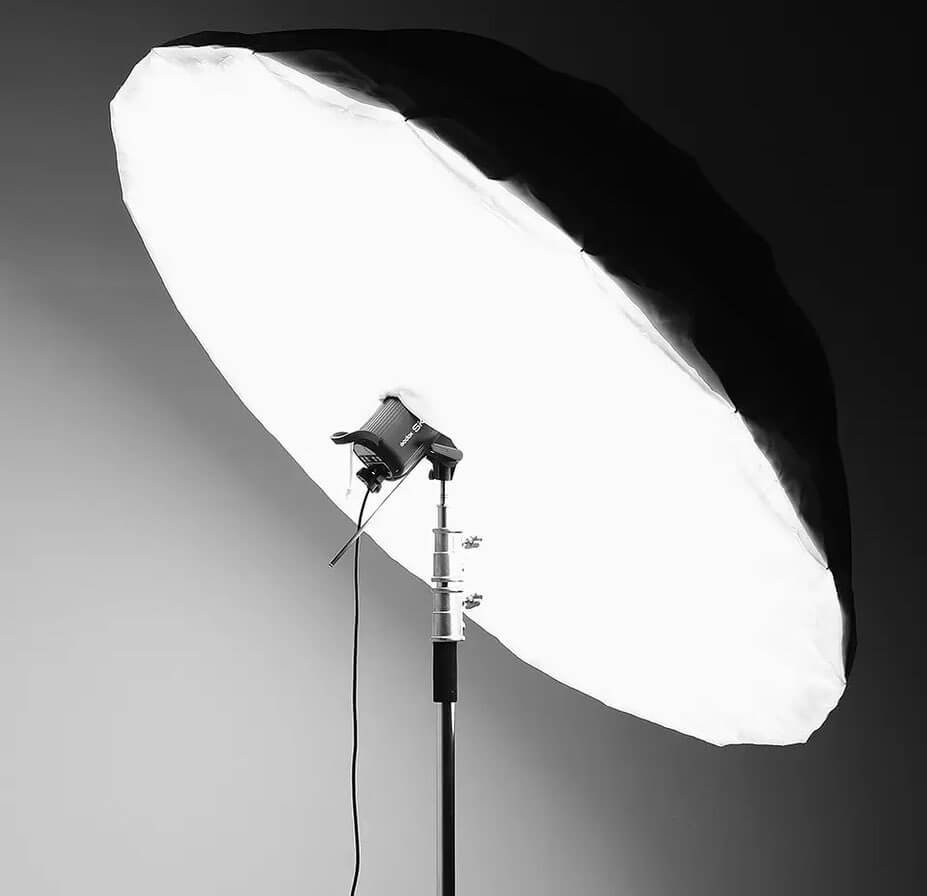Parabolic Umbrella 165cm Silver with Diffuser (2)